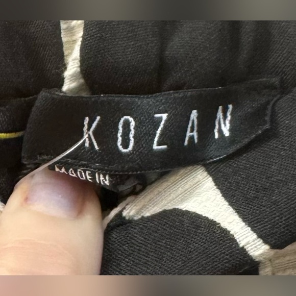 Stylish Black and White Patterned Women's Pants - Picture 6 of 6